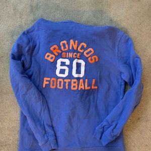 Women’s Broncos sweatshirt